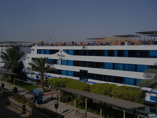 Oberoi Zahra Cruise Ship